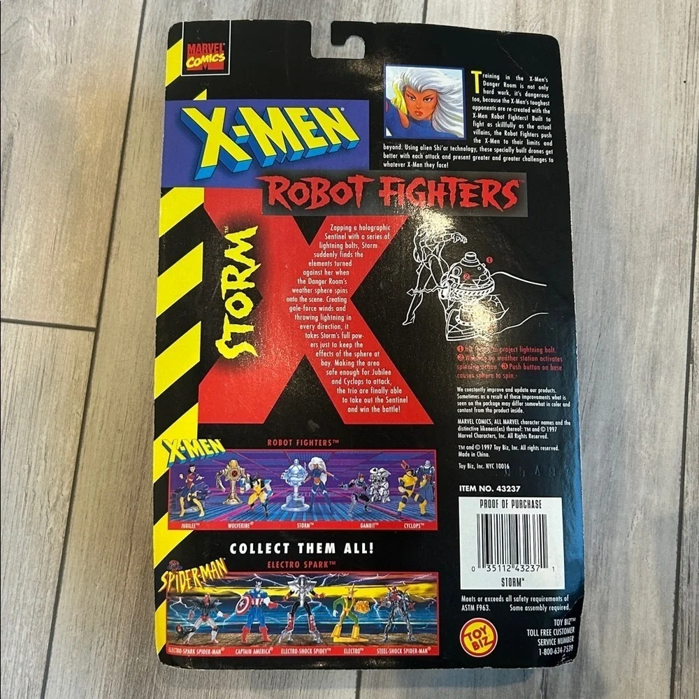 Vintage 1997 Storm X-Men Robot Fighters Action Figure Marvel Vintage Toy Biz